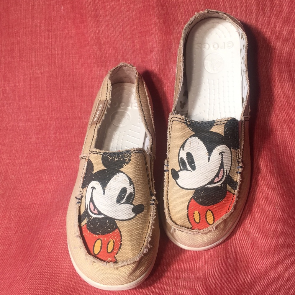 Mickey Mouse Canvas Crocs Size 6w